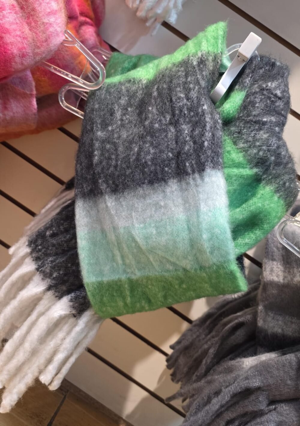 BUFANDA COMBINADA - VERDE/NEGRO